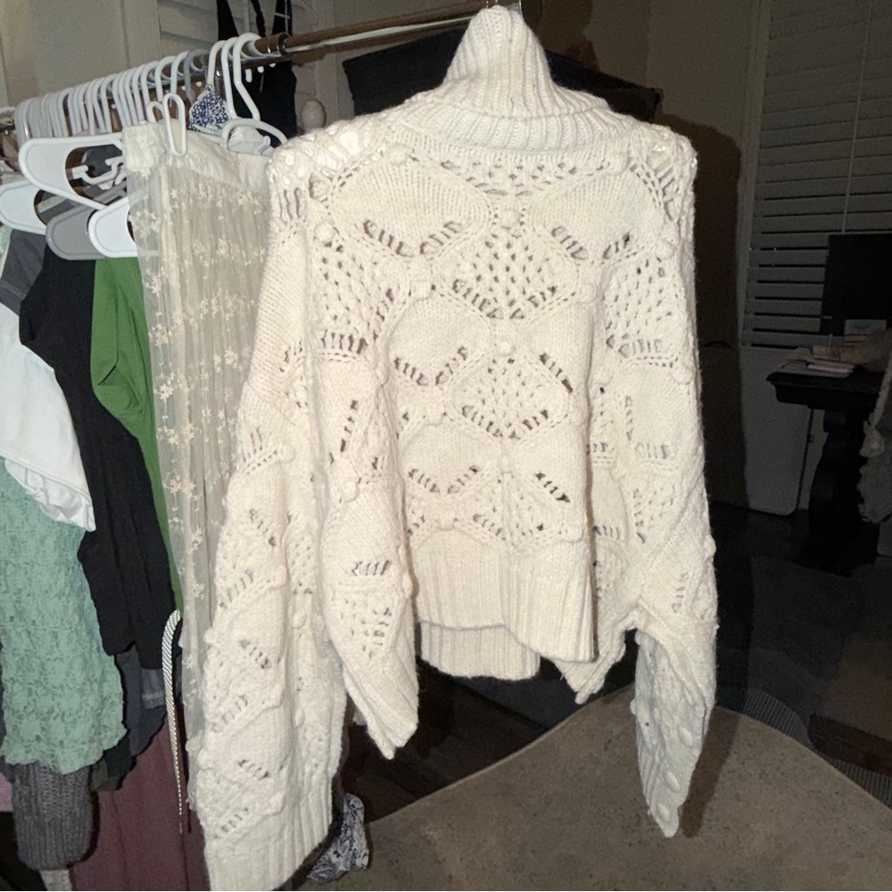 Zara NWT Cozy White Turtleneck Sweater with Side and Arm Buttons - Picture 9 of 16
